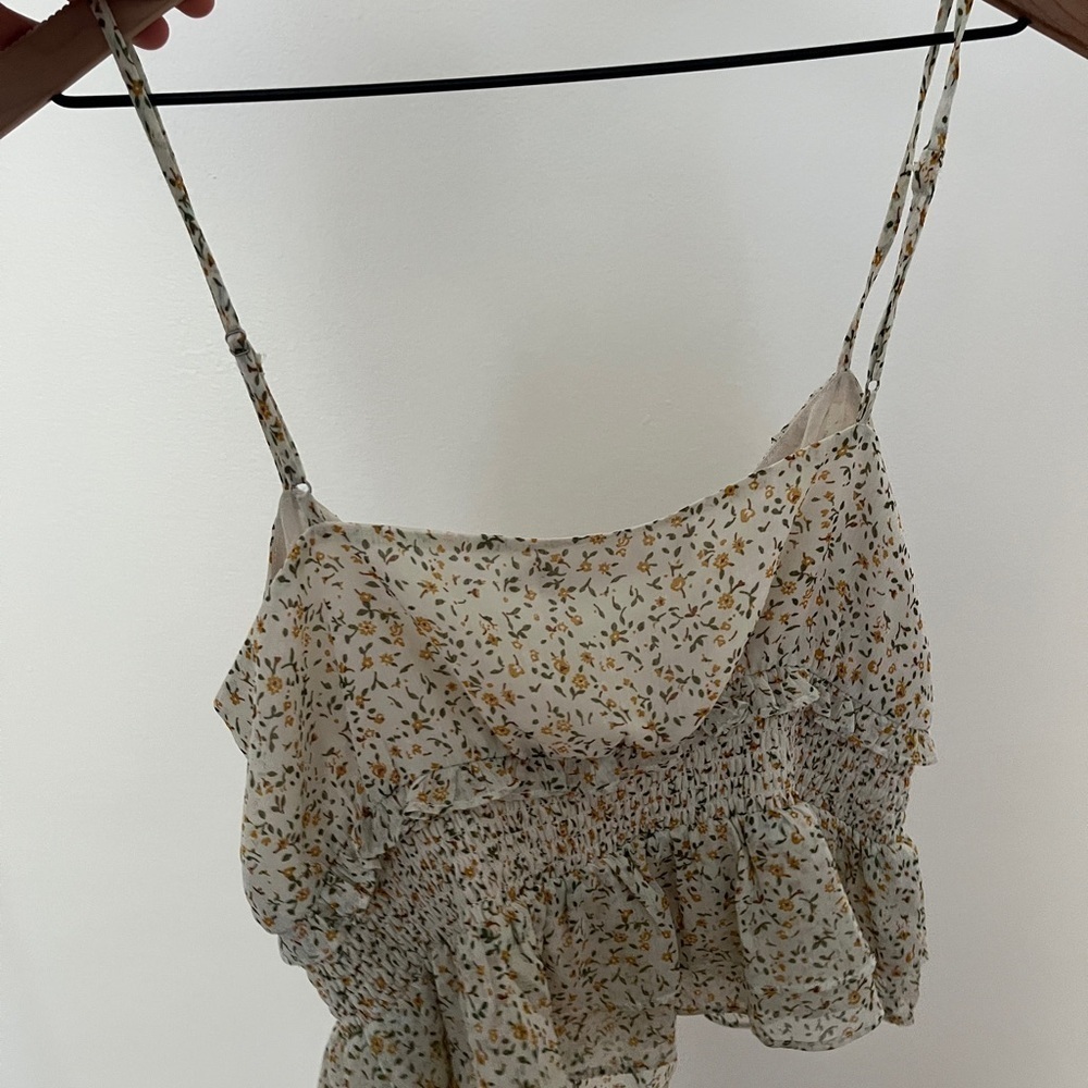 ASTR The Label Floral Smocked Peplum Sleeveless Cropped Flirty Womens Top Size L - Picture 5 of 5